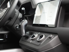 Vehicle image LAND ROVER Defender 110 5.0 V8 X