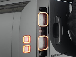 Vehicle image LAND ROVER Defender 110 5.0 V8 X