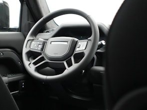 Vehicle image LAND ROVER Defender 110 5.0 V8 X