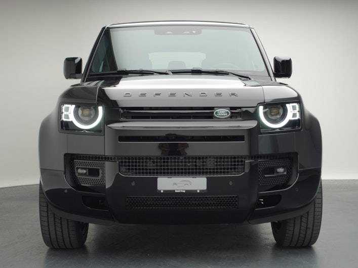 Vehicle image LAND ROVER DEFENDER