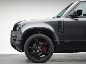 Vehicle image LAND ROVER Defender 110 5.0 V8 X