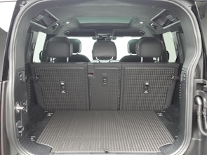 Vehicle image LAND ROVER Defender 110 5.0 V8 X