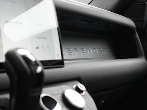 Vehicle image LAND ROVER Defender 110 5.0 V8 X