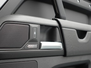 Vehicle image LAND ROVER Defender 110 5.0 V8 X