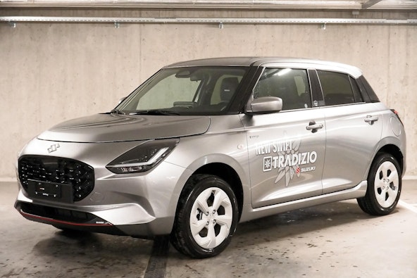 First vehicle image