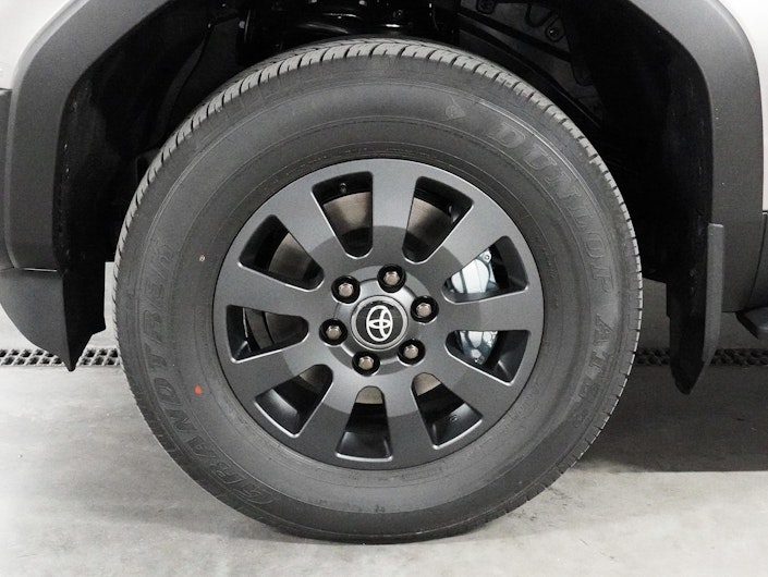 Vehicle image TOYOTA LANDCRUISER