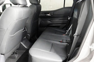Vehicle image TOYOTA Land Cruiser 2.8 D 48V Style
