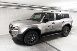 Vehicle image TOYOTA Land Cruiser 2.8 D 48V Style