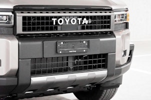 Vehicle image TOYOTA Land Cruiser 2.8 D 48V Style