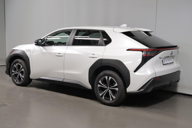 Vehicle image TOYOTA BZ4X