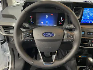 Ford Tourneo Courier 1.0 EcoBoost Titanium