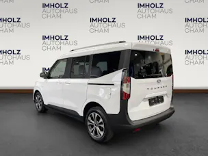 Ford Tourneo Courier 1.0 EcoBoost Titanium