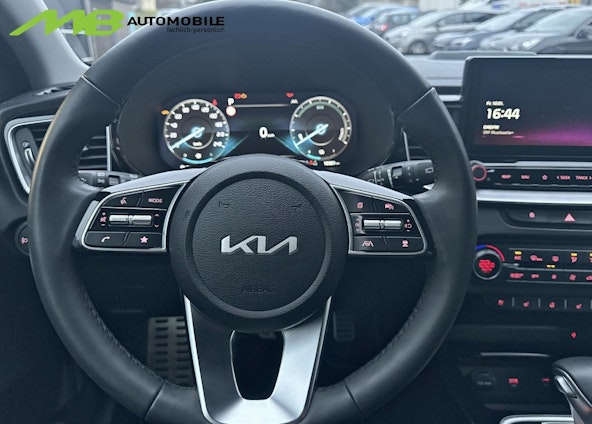 Vehicle image 10 Vehicle image 10