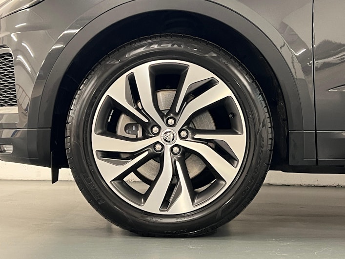 Vehicle image JAGUAR E-PACE