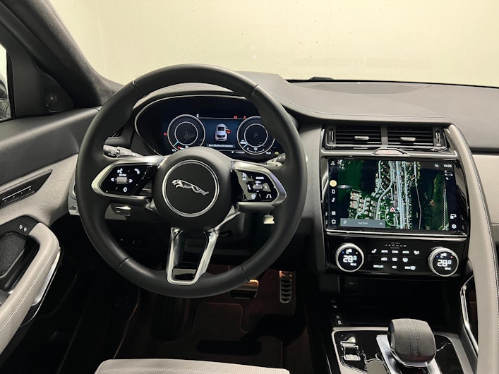 Vehicle image JAGUAR E-PACE