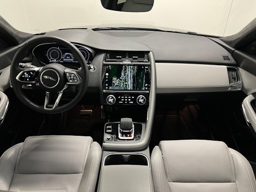 JAGUAR E-Pace 1.5 T 300e R-Dynamic HSE AWD 2