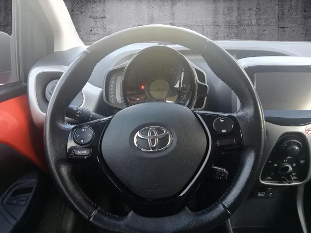 Toyota Aygo 1.0 VVT-i x-play