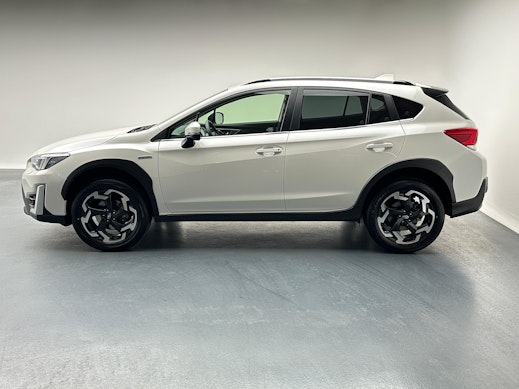 SUBARU XV 2.0i e-Boxer Luxury 1