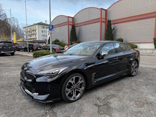 Vehicle image KIA STINGER