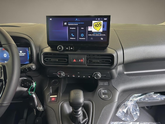 Vehicle image 12 Vehicle image 12