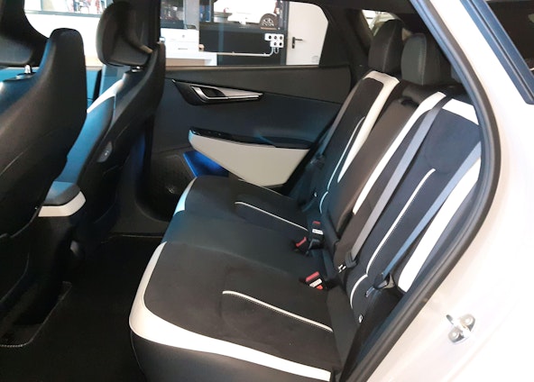 Vehicle image 7 Vehicle image 7