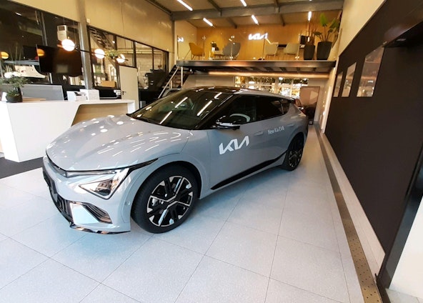 Vehicle image 5 Vehicle image 5