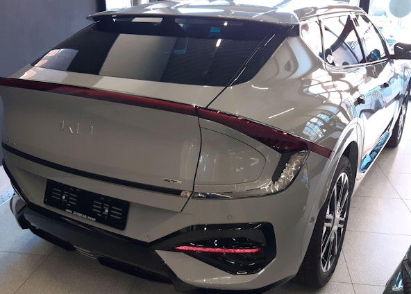 Vehicle image 3 Vehicle image 3