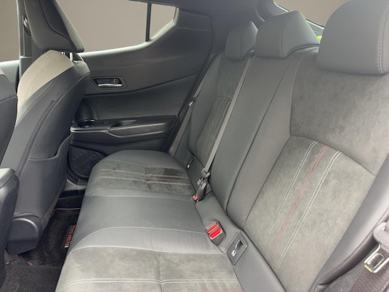 Vehicle image 15 Vehicle image 15