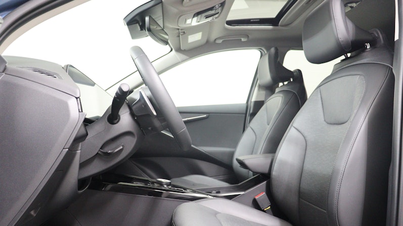 Vehicle image KIA NIRO