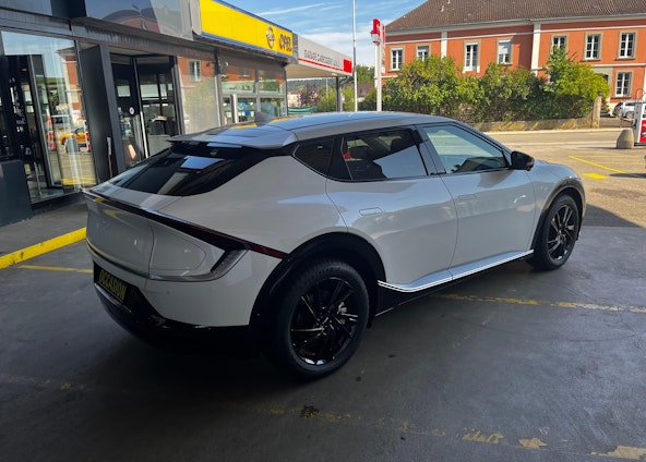 Vehicle image 2 Vehicle image 2