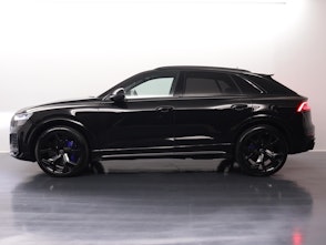 Vehicle image AUDI RS Q8 4.0 V8 TFSI quattro T-Tronic