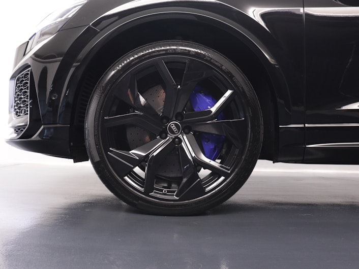 Vehicle image AUDI RSQ8