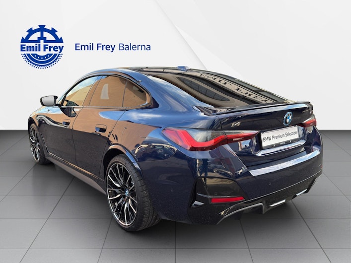 Vehicle image BMW i4