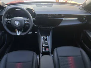 Alfa Romeo Junior 1.2 Ibrida Speciale Tech Sky
