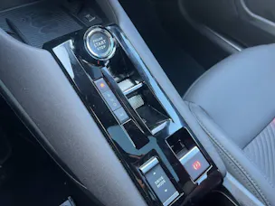 Alfa Romeo Junior 1.2 Ibrida Speciale Tech Sky