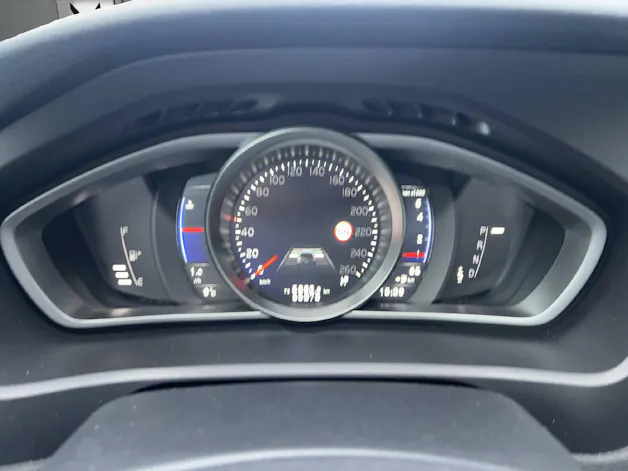 Volvo V40 1.5 T3 R-Design S/S