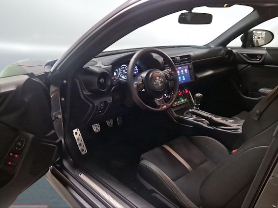 Vehicle image 4 Vehicle image 4