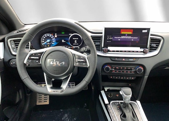 Vehicle image 4 Vehicle image 4