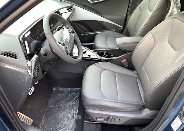 Vehicle image 9 Vehicle image 9