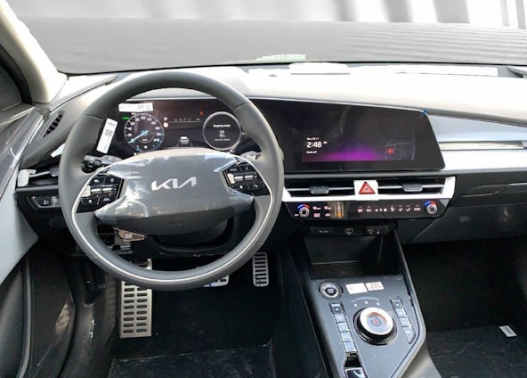 Vehicle image 4 Vehicle image 4