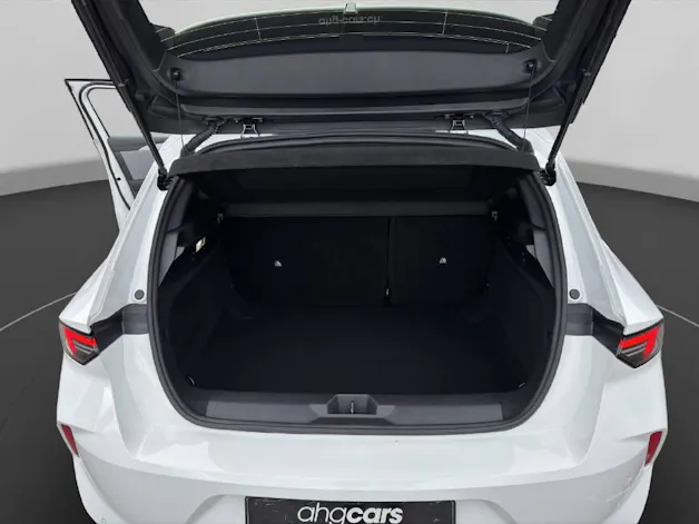 Opel Astra 1.2 T MHEV Edition