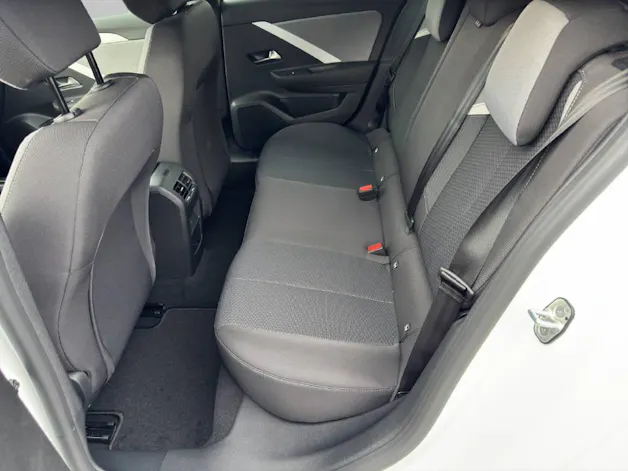 Opel Astra 1.2 T MHEV Edition