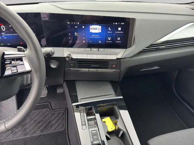 Opel Astra 1.2 T MHEV Edition