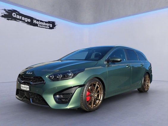 First vehicle image First vehicle image