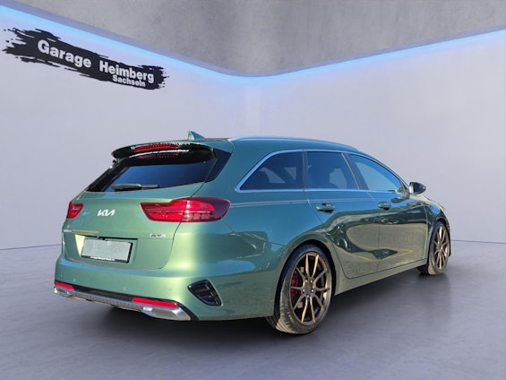 Vehicle image 4 Vehicle image 4