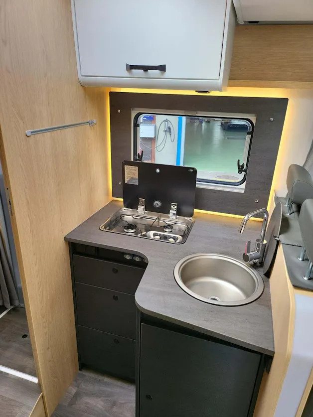 Ford Transit Sunlight T690L Adventure / Automatik