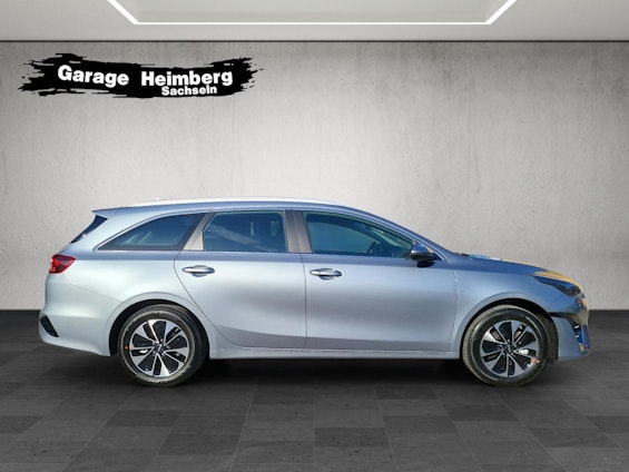 Vehicle image 5 Vehicle image 5