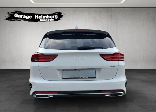 Vehicle image 3 Vehicle image 3