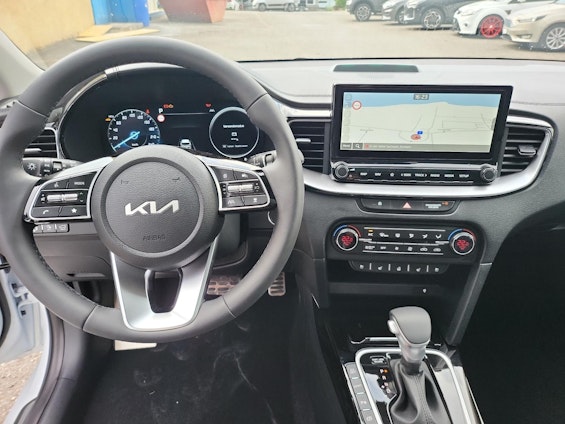 Vehicle image 10 Vehicle image 10