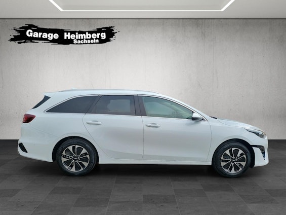 Vehicle image 5 Vehicle image 5